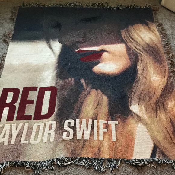 Taylor Swift Other - Taylor Swift Red Tour throw blanket w/ fringe